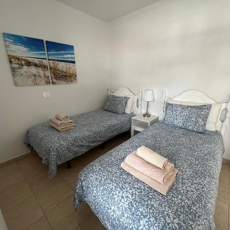 Oasis Blue - Beautiful 1 Bedroom Apartment On Private Complex With Pool Tías Extérieur photo