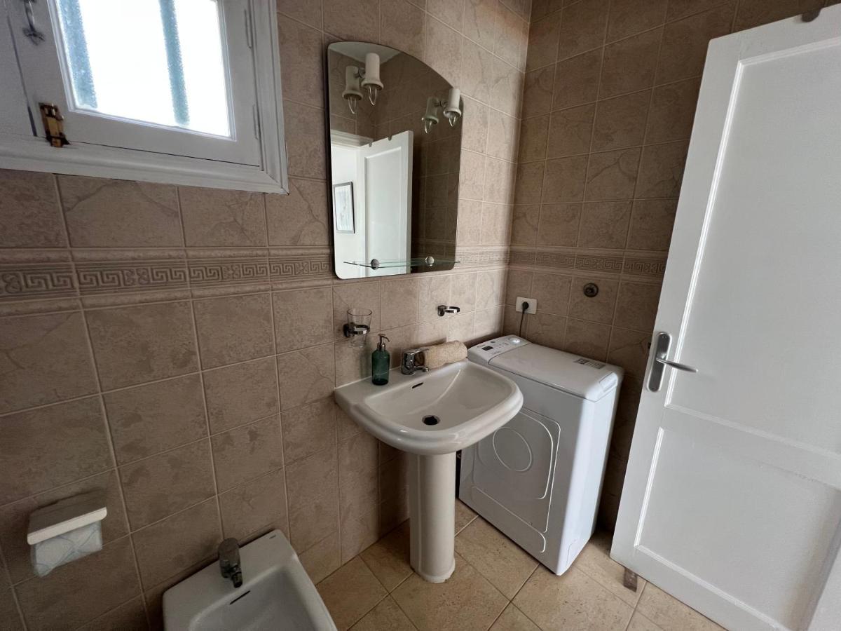 Oasis Blue - Beautiful 1 Bedroom Apartment On Private Complex With Pool Tías Extérieur photo